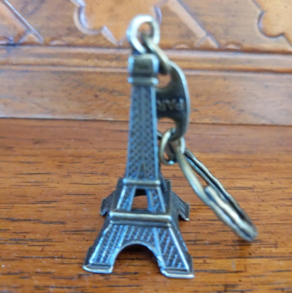 Eiffel Tower Keychain